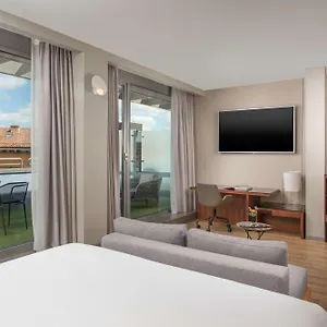 **** Otel Nh De La Gare İtalya